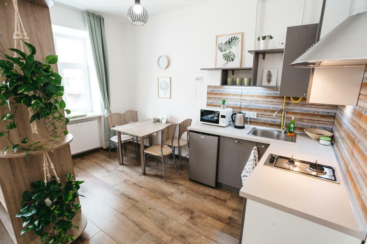 "Green Oasis Apartment" Lwów Zewnętrze zdjęcie