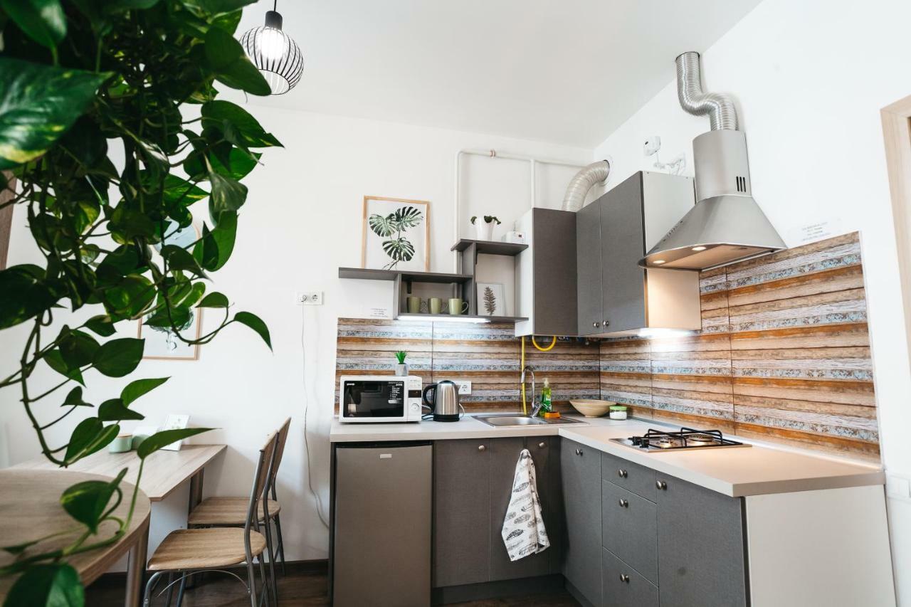 "Green Oasis Apartment" Lwów Zewnętrze zdjęcie